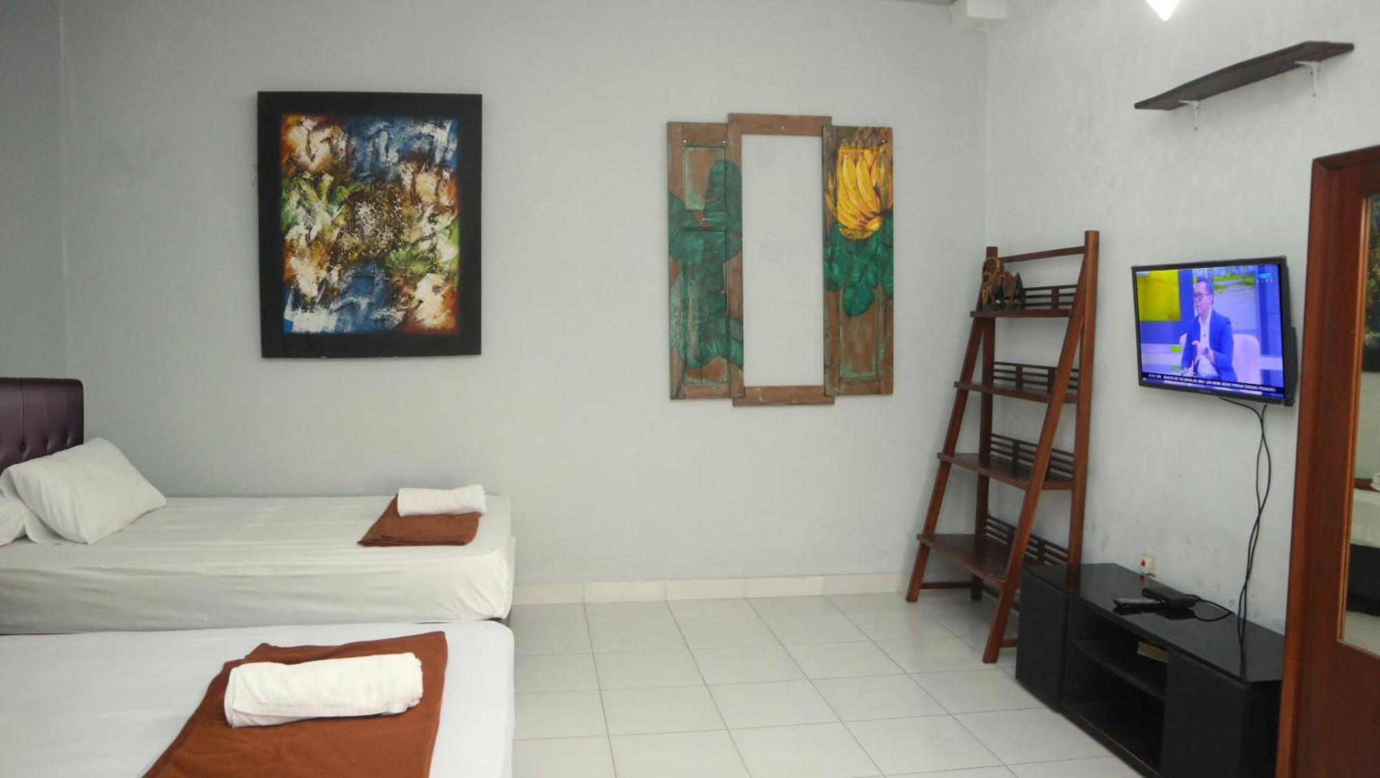 Budarno Homestay Kejayan Exterior foto