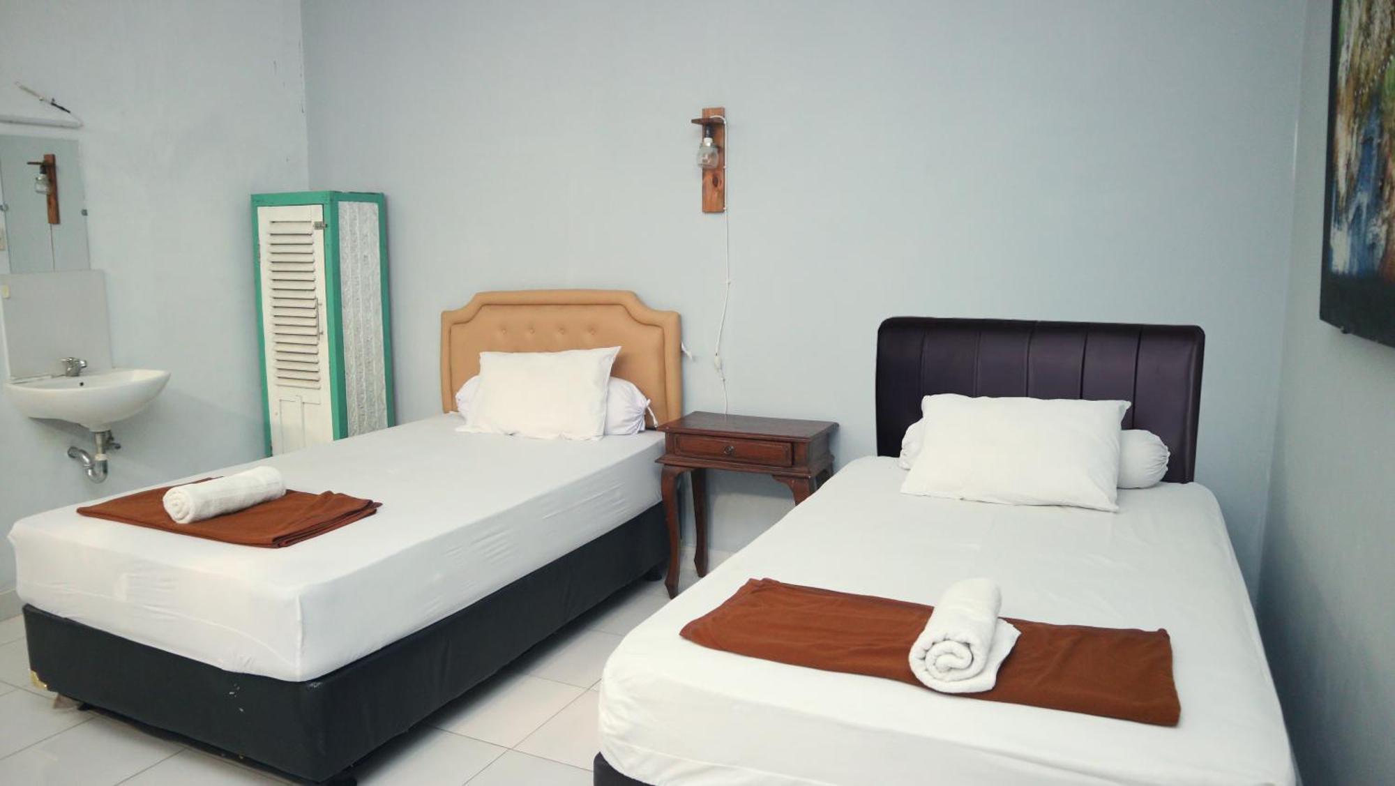 Budarno Homestay Kejayan Exterior foto